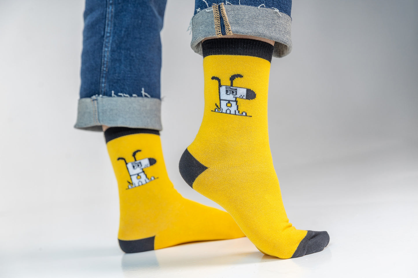 Doggo Socks - Yellow